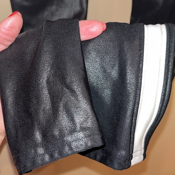 Spanx size XS / tp faux leather with white stripe leggings - Picture 8 of 11